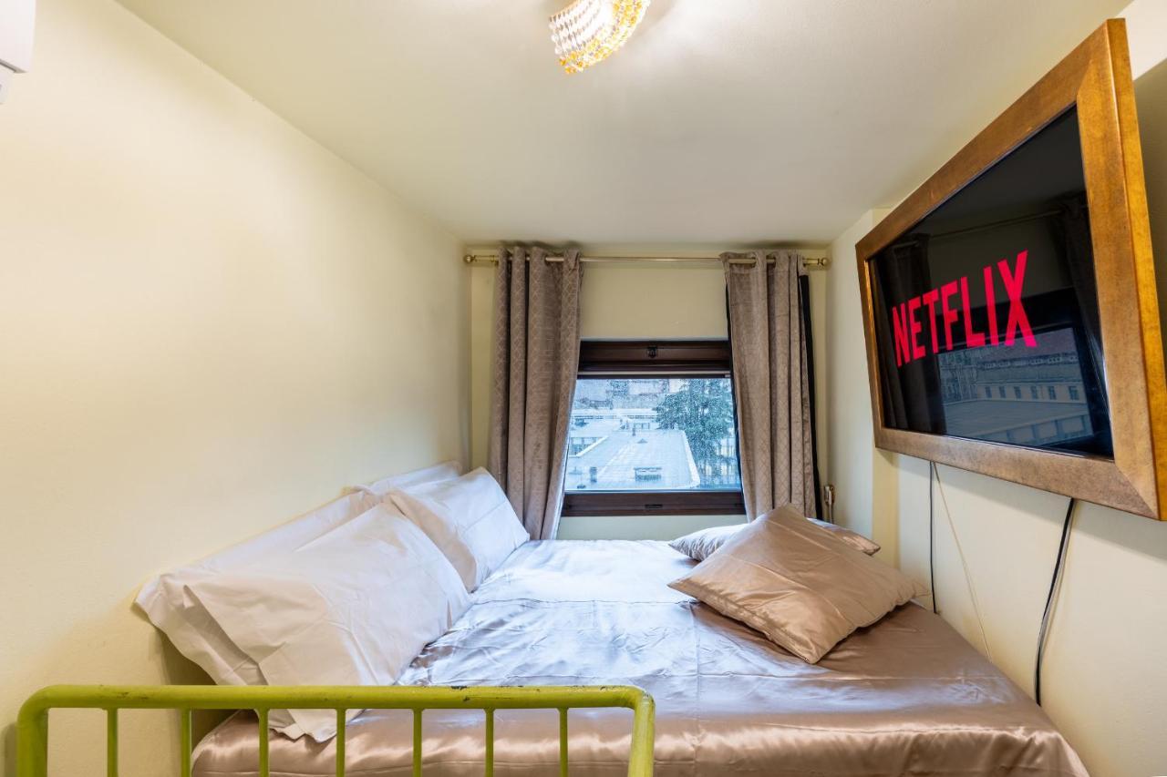 Apartment Stazione Centrale-loreto Vintage House With Terrace Wifi Sky-netlix Mailand